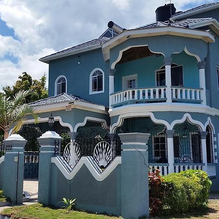 Bailey'S Bed And Breakfast Runaway Bay Ngoại thất bức ảnh
