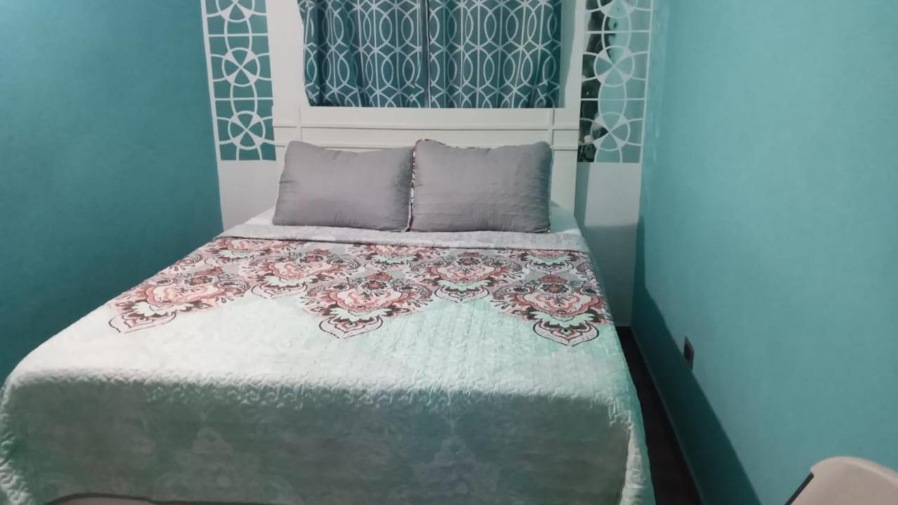 Bailey'S Bed And Breakfast Runaway Bay Ngoại thất bức ảnh