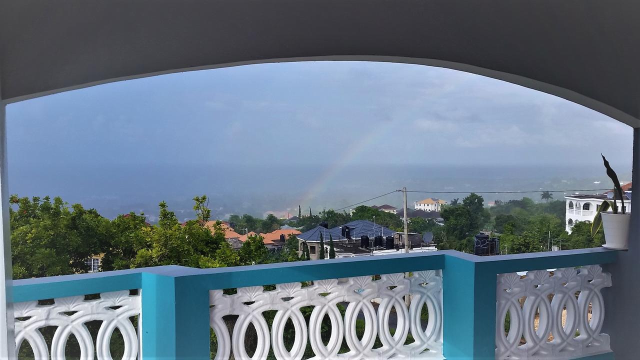 Bailey'S Bed And Breakfast Runaway Bay Ngoại thất bức ảnh