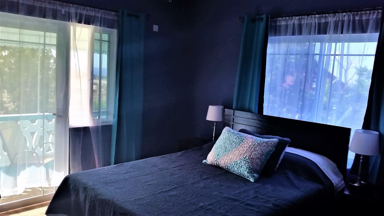 Bailey'S Bed And Breakfast Runaway Bay Ngoại thất bức ảnh