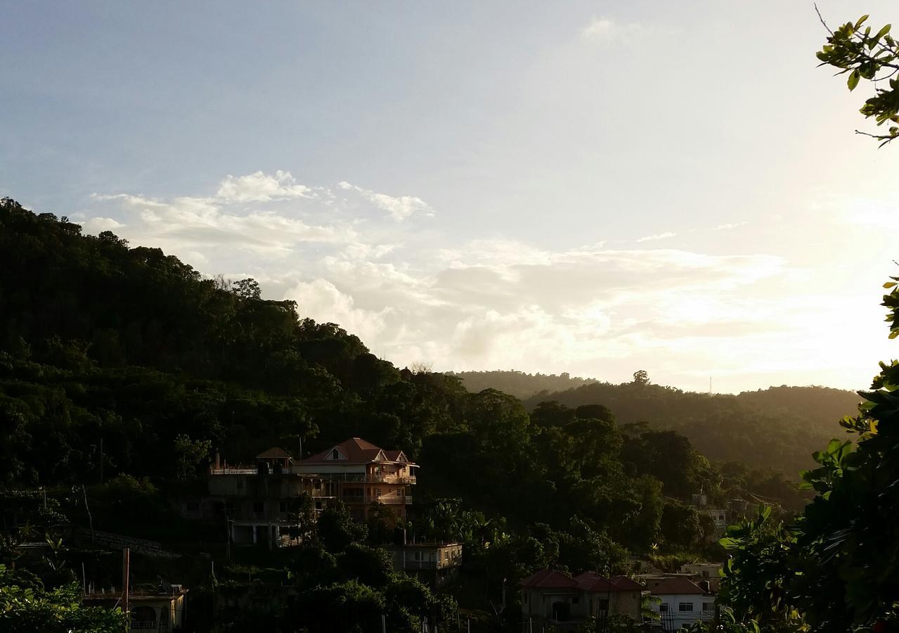 Bailey'S Bed And Breakfast Runaway Bay Ngoại thất bức ảnh