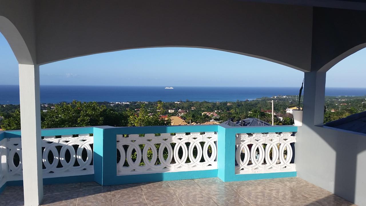 Bailey'S Bed And Breakfast Runaway Bay Ngoại thất bức ảnh
