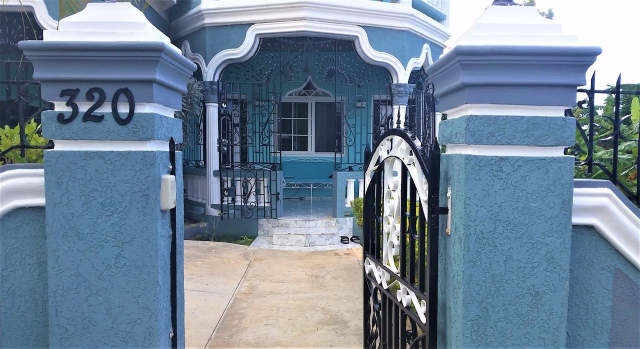 Bailey'S Bed And Breakfast Runaway Bay Ngoại thất bức ảnh